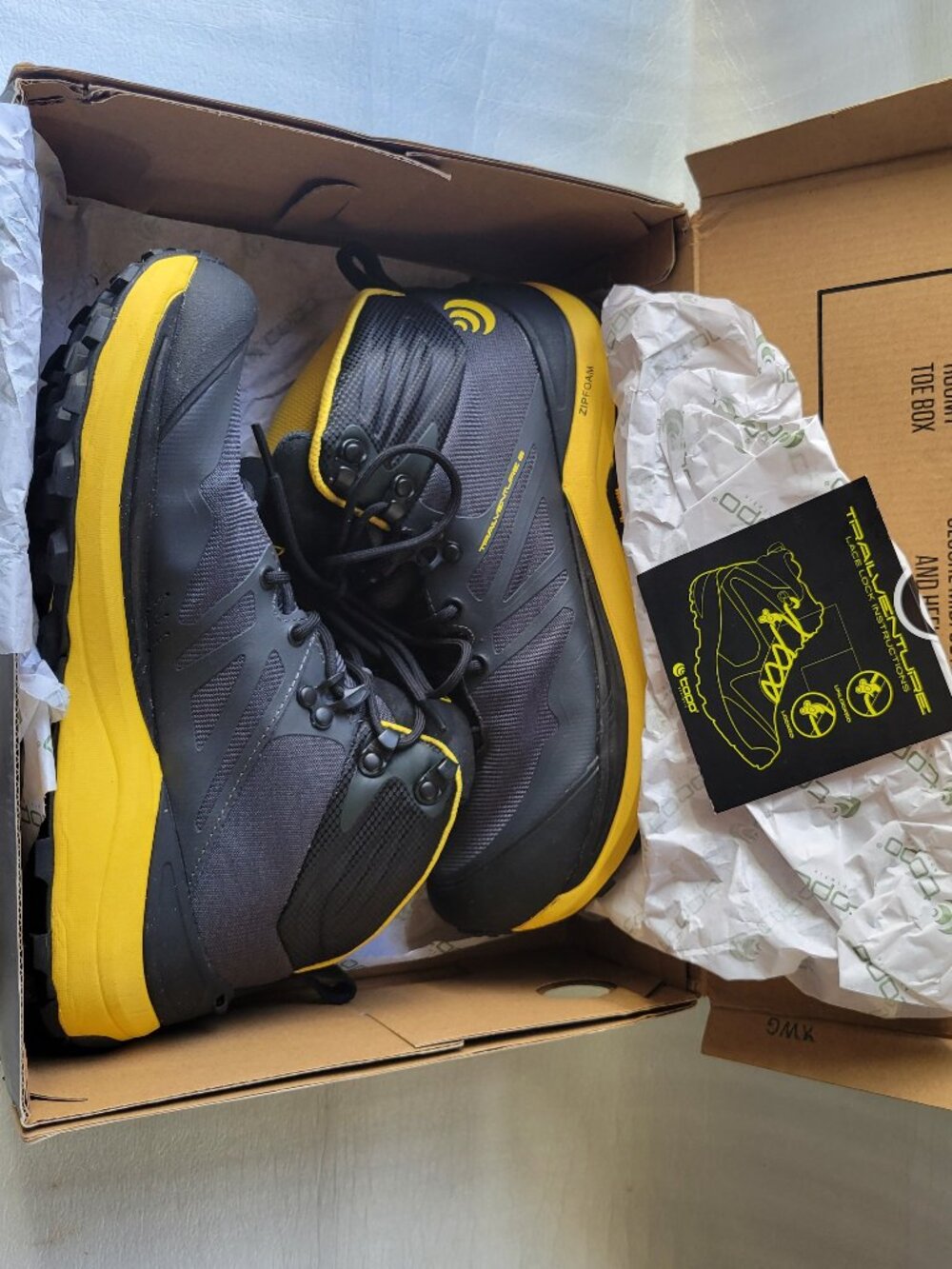 NIB! Topo Trailventure 2 low drop Hiking Boots Men Charcoal/Mustard 9 M053 - Picture 4 of 16